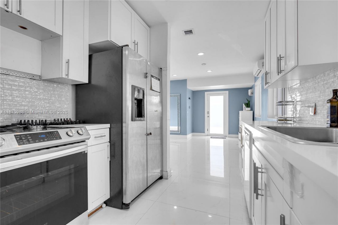 171 W 64th St, Hialeah, FL 33012 Photo