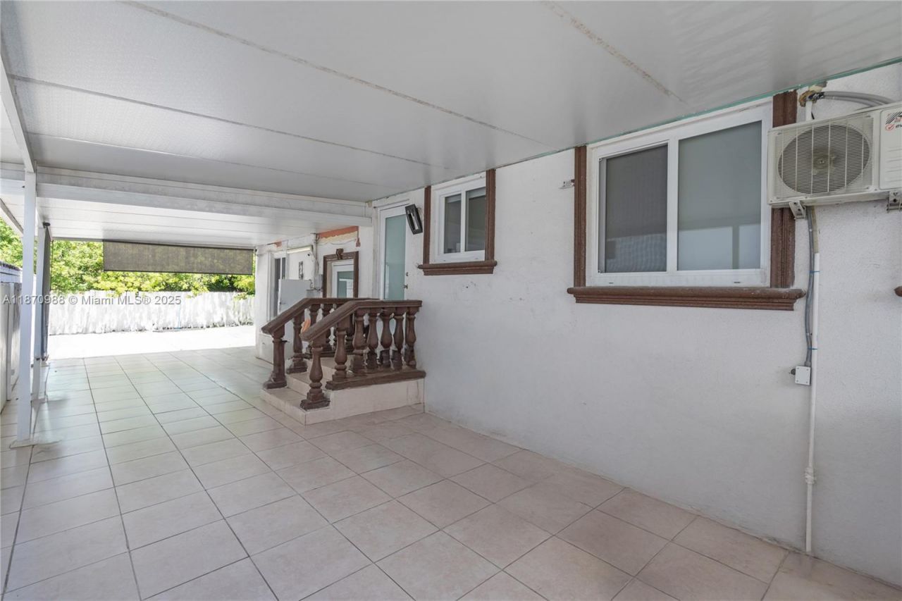 171 W 64th St, Hialeah, FL 33012 Photo