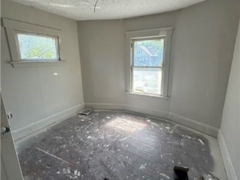 512 Eddy Road, Cleveland, OH 44108 Photo 8