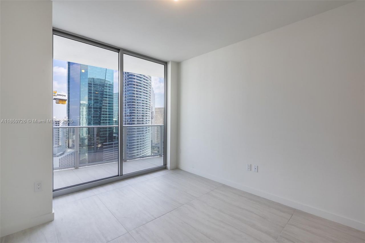 77 SE 5th St, Unit 2410, Miami, FL 33131 Photo