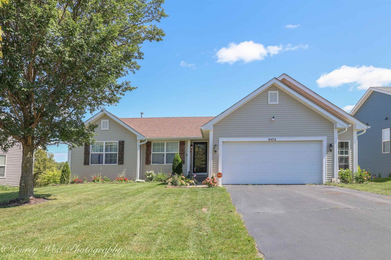 8453 Crooked Bend Road, Machesney Park, IL 61115 Main Photo