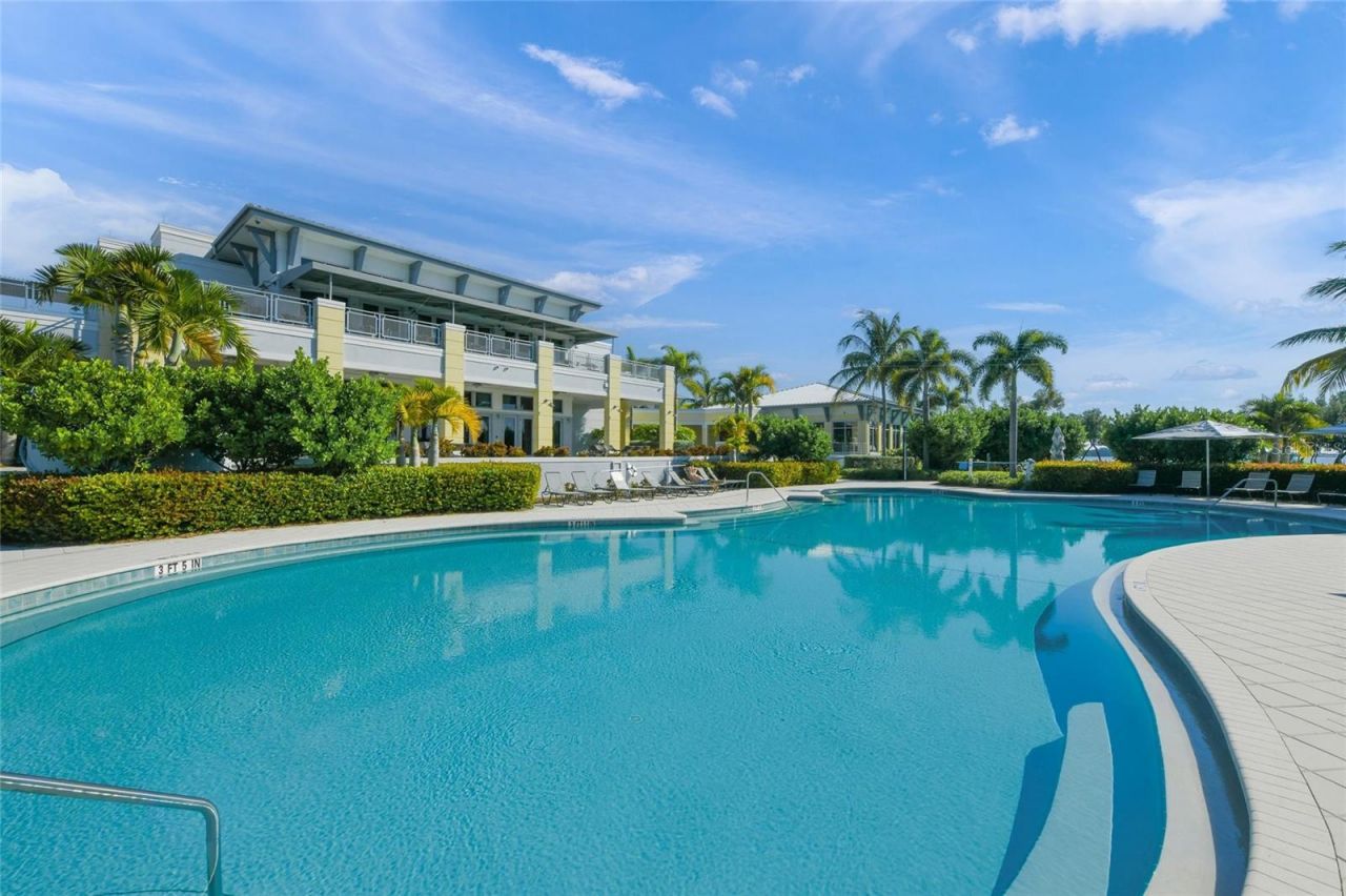 340 Sapphire Lake Drive, Unit 201, Bradenton, FL 34209 Photo