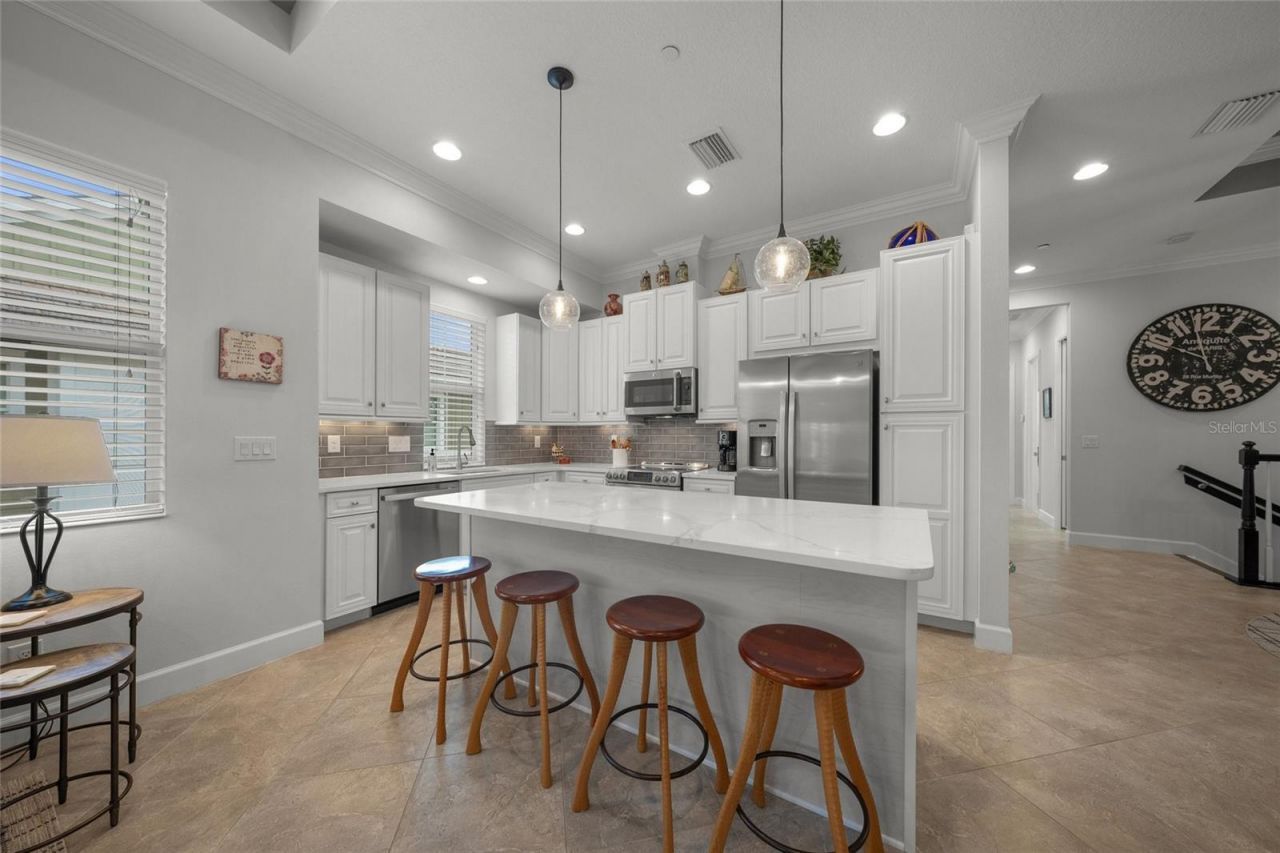 340 Sapphire Lake Drive, Unit 201, Bradenton, FL 34209 Photo