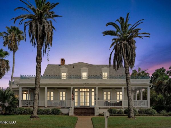 120 W Scenic Drive, Pass Christian, MS 39571