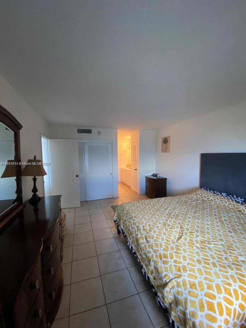 2030 S Ocean Dr, Unit 617, Hallandale Beach, FL 33009 Photo