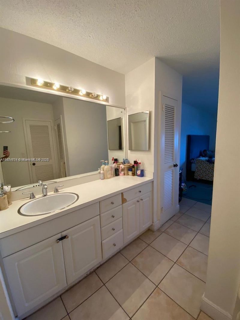 2030 S Ocean Dr, Unit 617, Hallandale Beach, FL 33009 Photo