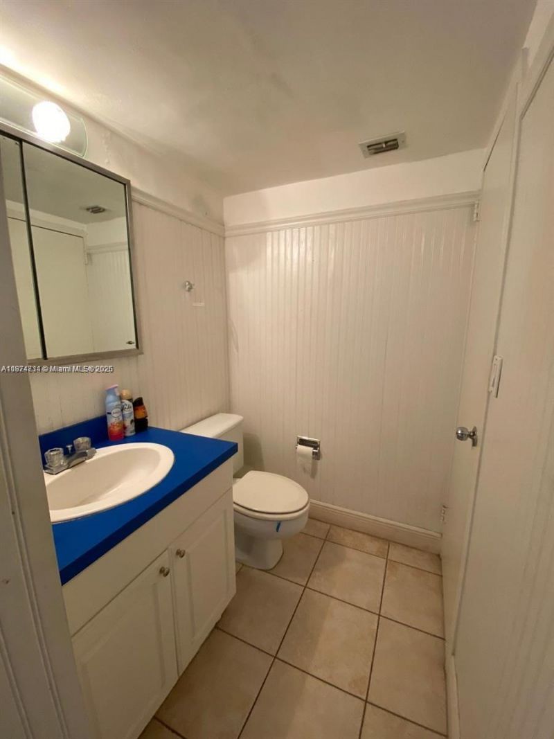 2030 S Ocean Dr, Unit 617, Hallandale Beach, FL 33009 Photo