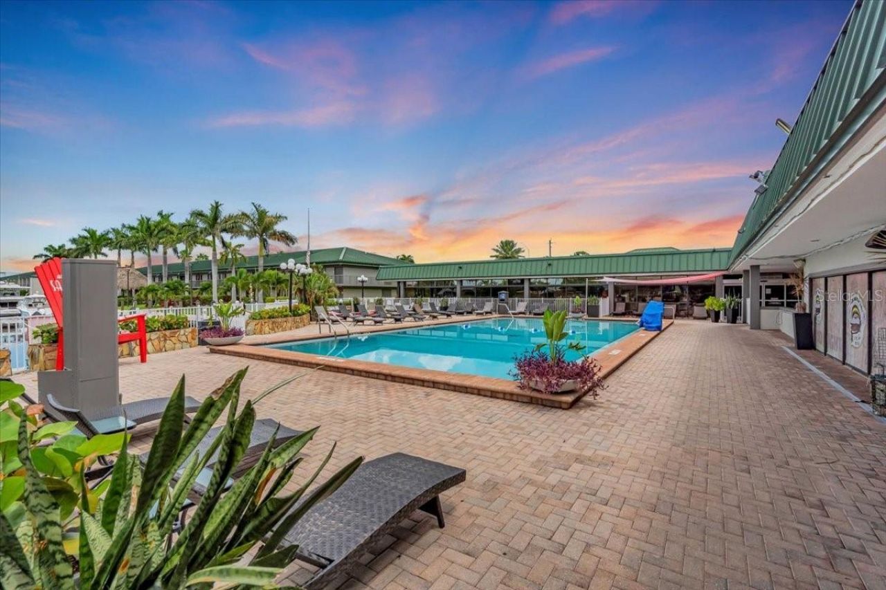 7150 N Tamiami Trail, Unit S615, Sarasota, FL 34243 Photo