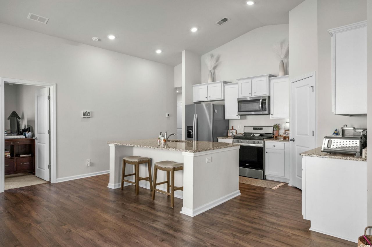 1551 Jardine Loop Photo 16