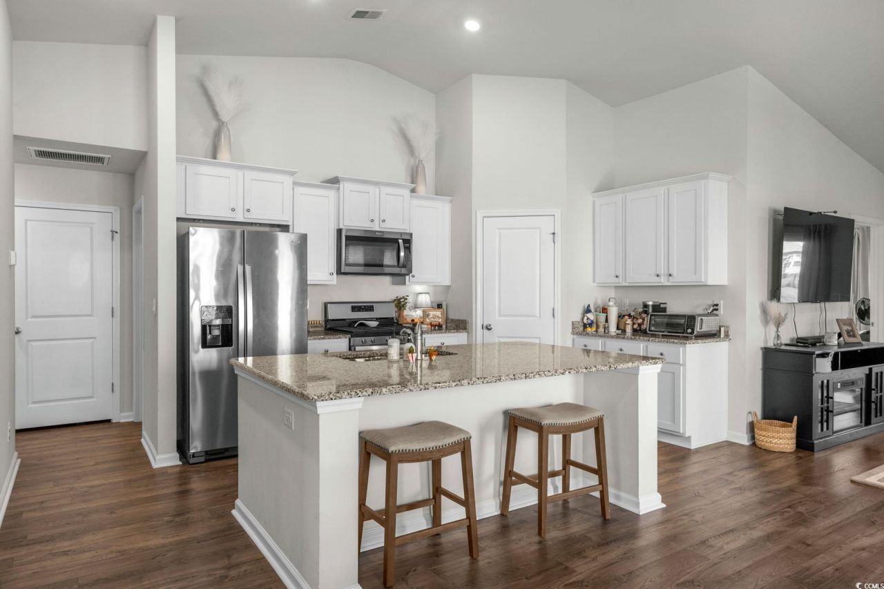 1551 Jardine Loop Photo 17