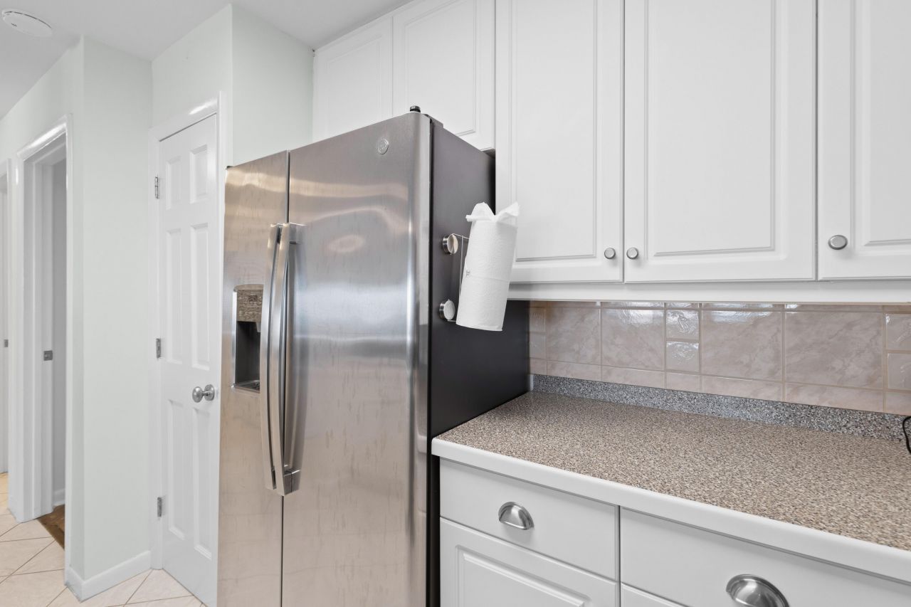 9002 Palmetto Drive Photo 21