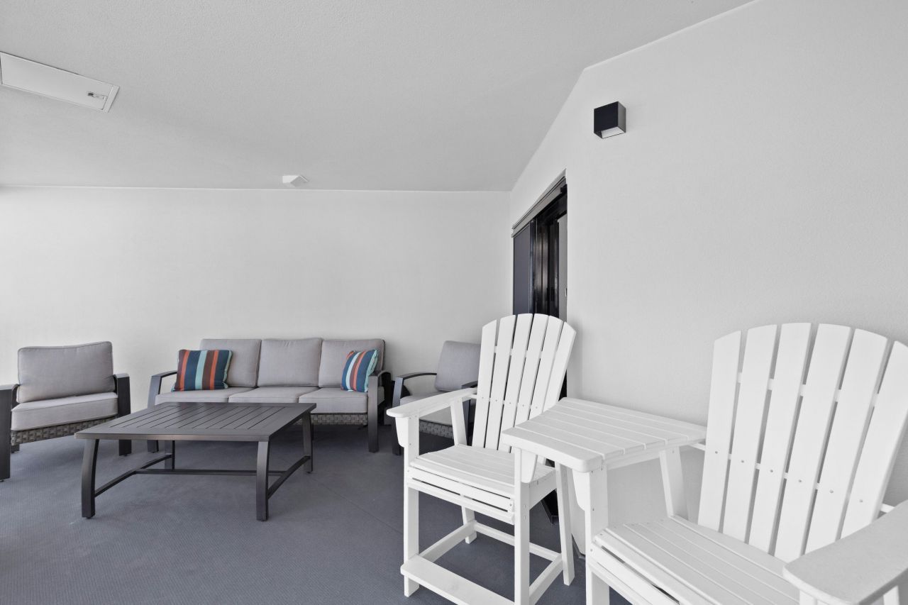 9002 Palmetto Drive Photo 25