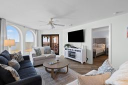 9002 Palmetto Drive photo 4