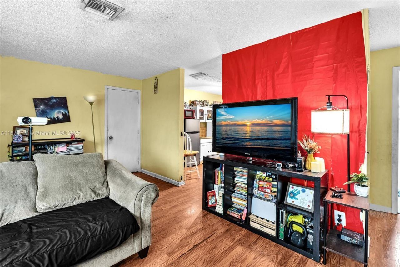 312 SW 9th St, Fort Lauderdale, FL 33315 Photo