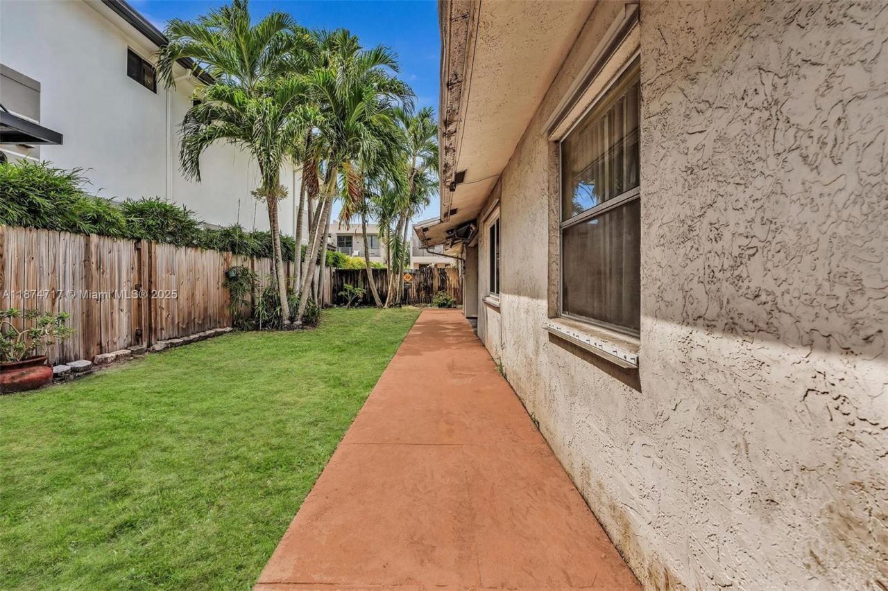 312 SW 9th St, Fort Lauderdale, FL 33315 Photo