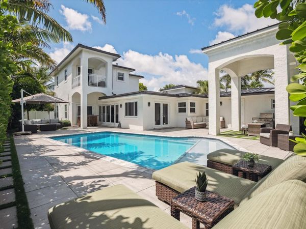 2516 NE 26th Ave, Fort Lauderdale, FL 33305