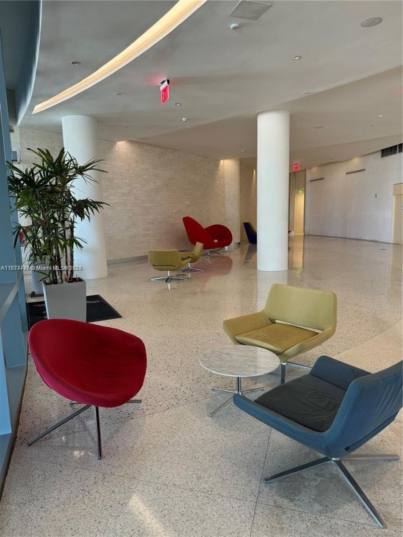 601 NE 36th St, Unit 806, Miami, FL 33137 Photo