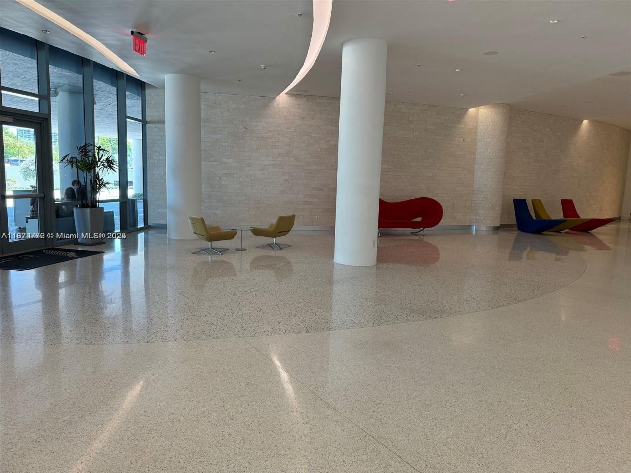 601 NE 36th St, Unit 806, Miami, FL 33137 Photo