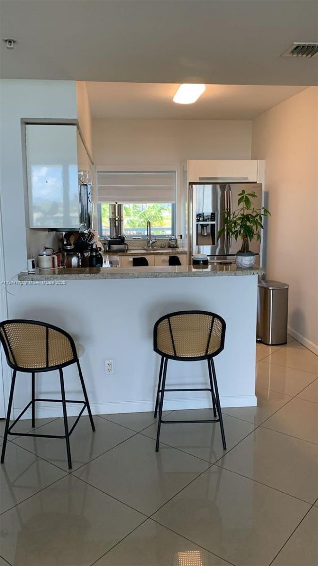 601 NE 36th St, Unit 806, Miami, FL 33137 Photo