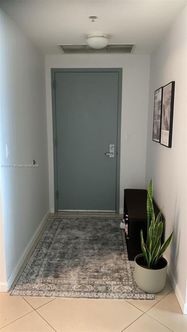 601 NE 36th St, Unit 806, Miami, FL 33137 Photo