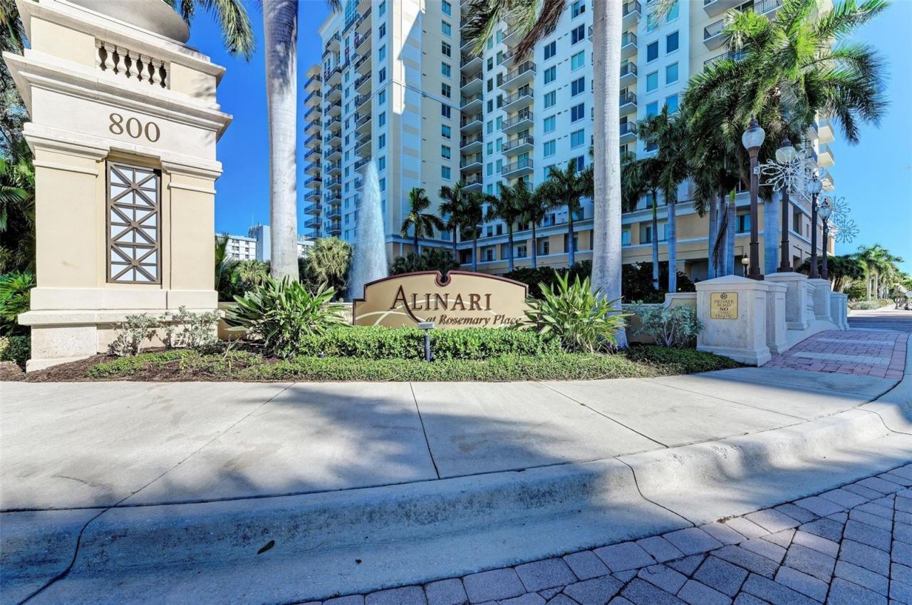 800 N Tamiami Trail, Unit 212, Sarasota, FL 34236 Photo