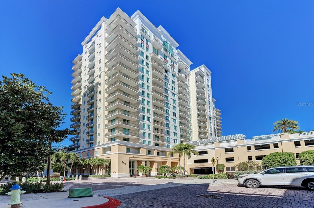 800 N Tamiami Trail, Unit 212, Sarasota, FL 34236 Photo