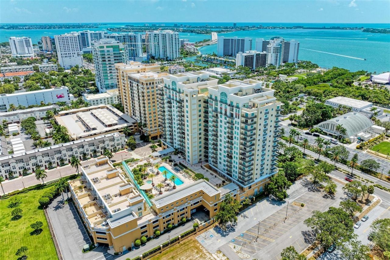 800 N Tamiami Trail, Unit 212, Sarasota, FL 34236 Photo