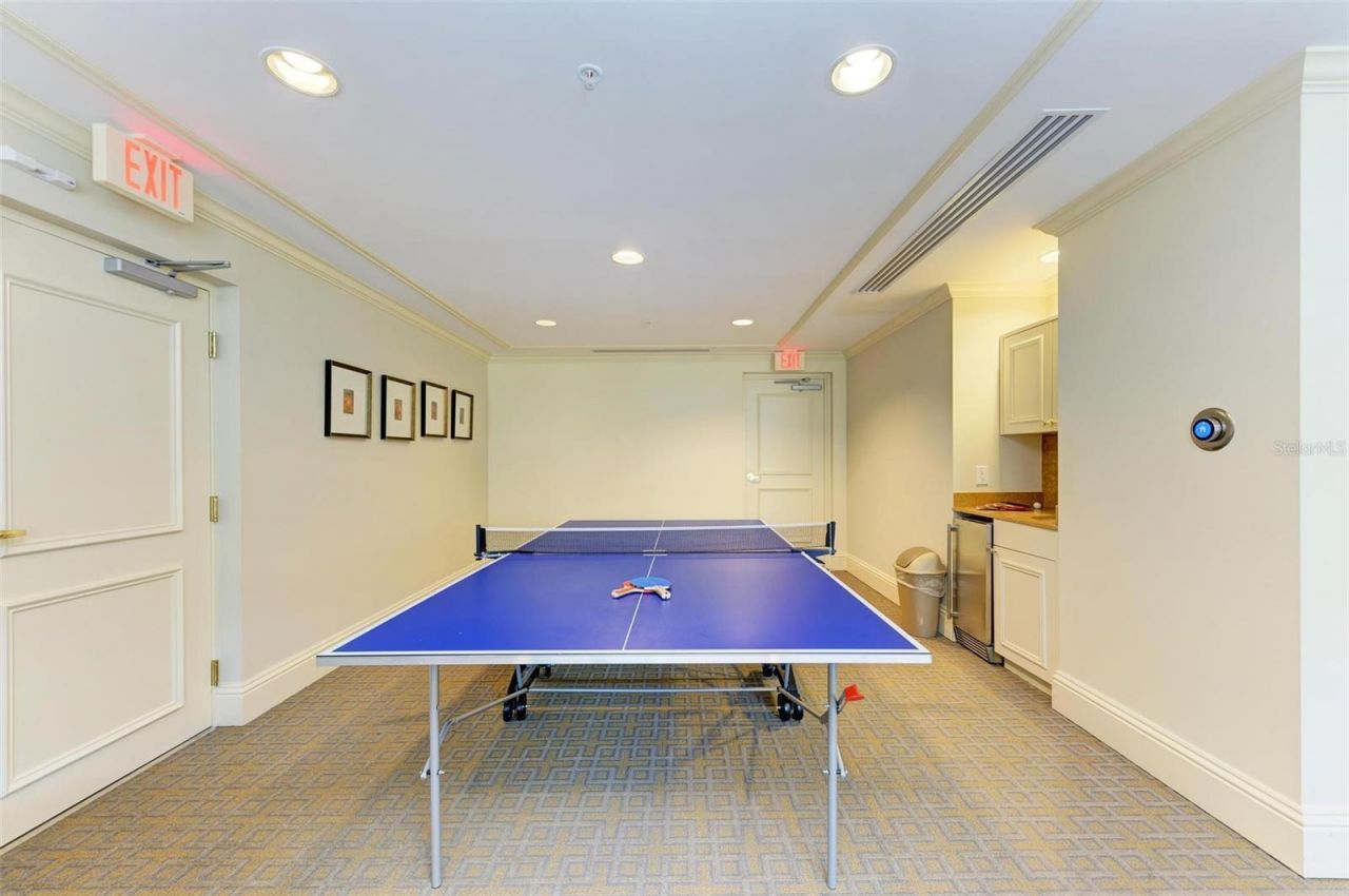 800 N Tamiami Trail, Unit 212, Sarasota, FL 34236 Photo