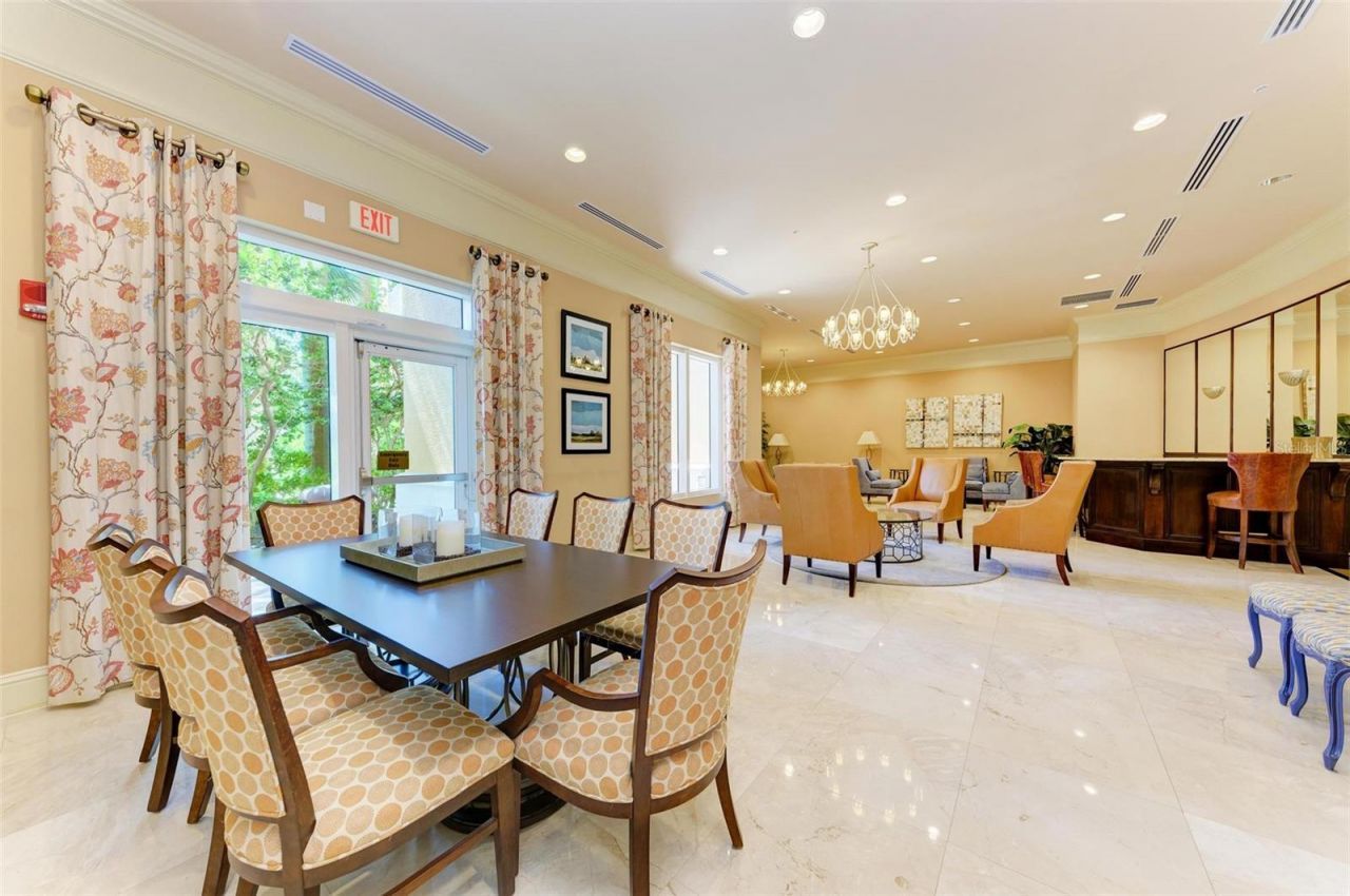 800 N Tamiami Trail, Unit 212, Sarasota, FL 34236 Photo