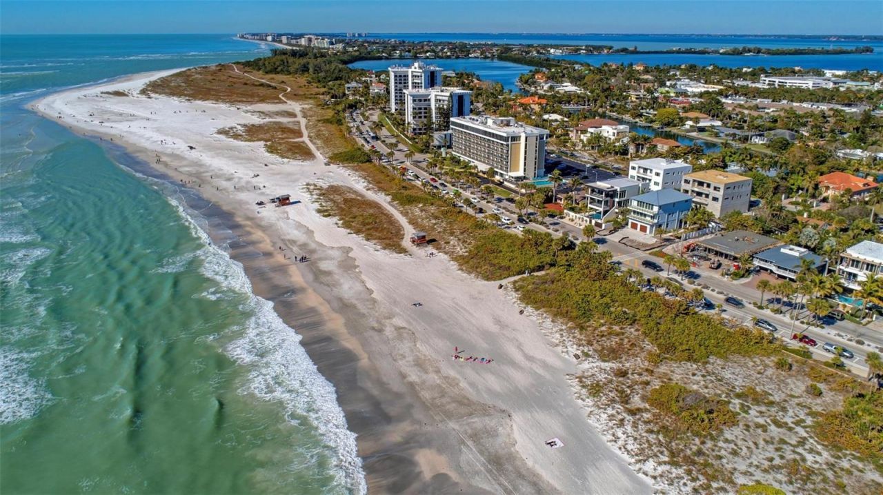 800 N Tamiami Trail, Unit 212, Sarasota, FL 34236 Photo