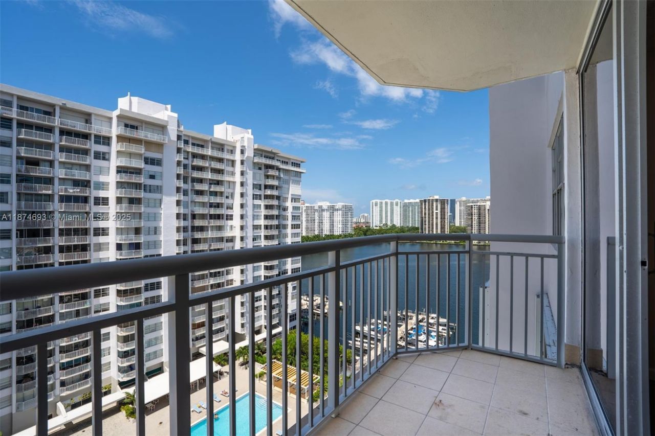 18041 Biscayne Blvd, Unit 1404, Aventura, FL 33160 Photo