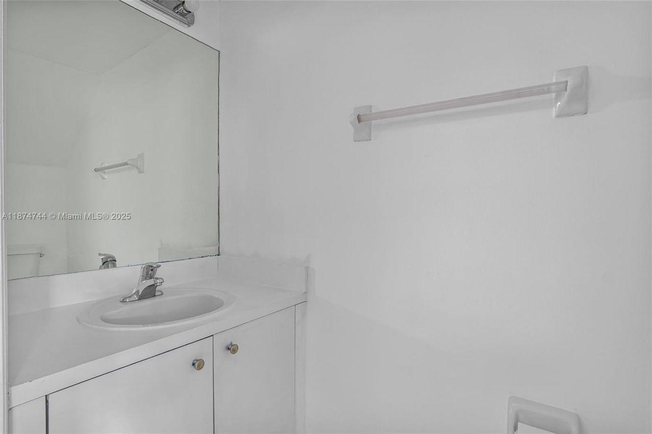 1490 NE 33rd Ave, Unit 107-13, Homestead, FL 33033 Photo