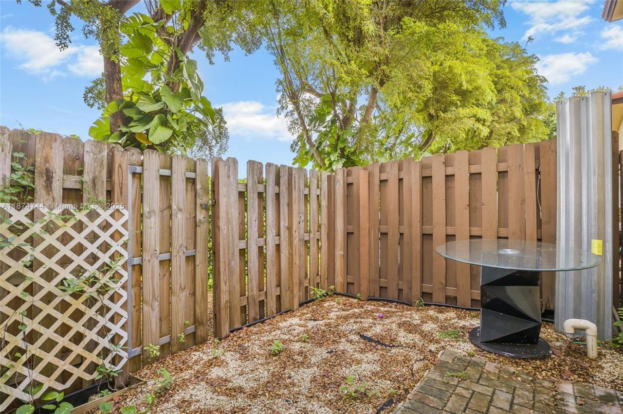 1490 NE 33rd Ave, Unit 107-13, Homestead, FL 33033 Photo