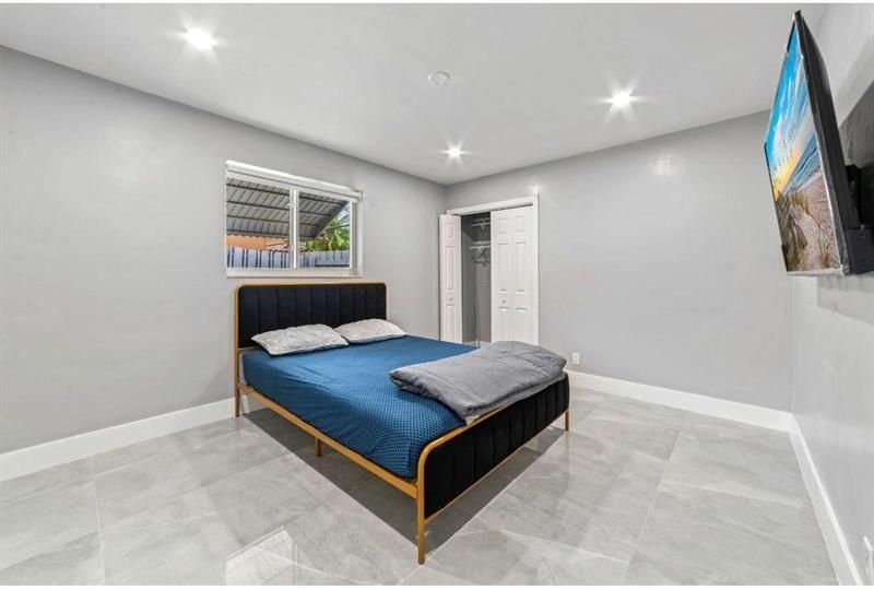 4811 Hayes Street, Hollywood, FL 33021 Photo