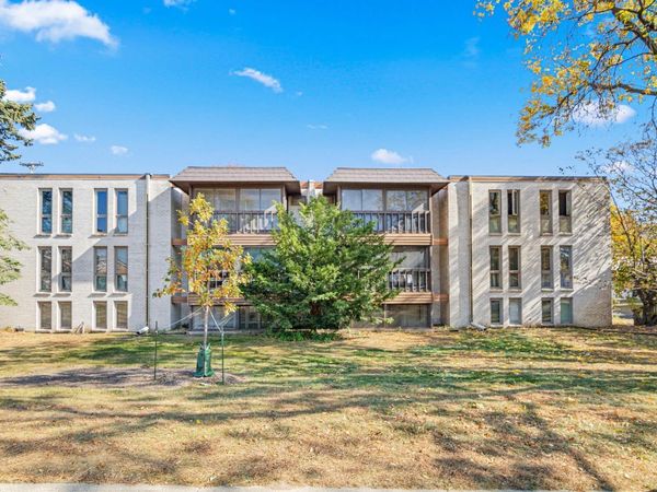 6301 York Avenue S, Unit 102, Minneapolis, MN 55435