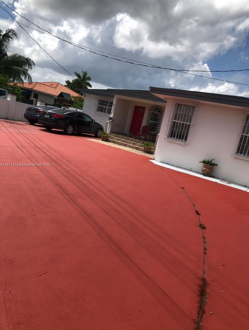 375 E Okeechobee Rd, Hialeah, FL 33010 Photo