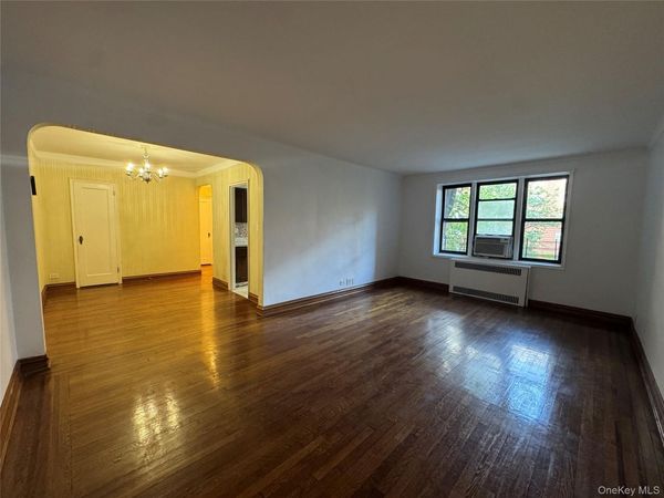 69-10 yellowstone blvd, Unit 115, Forest Hills, NY 11375