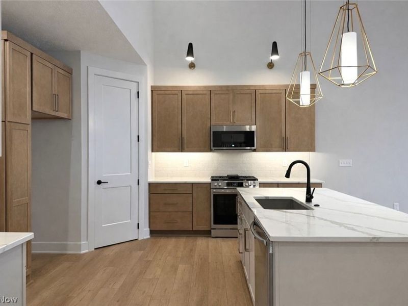 421 Bordeaux Boulevard, Broadview Heights, OH 44147 Photo 7