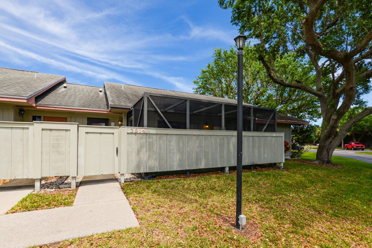3914 NW Cinnamon Tree Circle, Jensen Beach, FL 34957 Photo