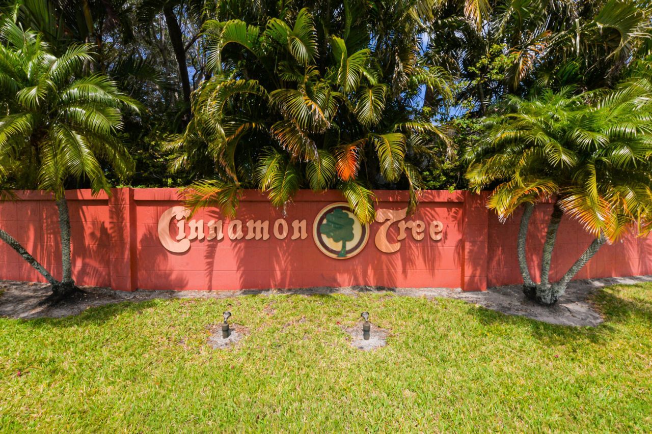 3914 NW Cinnamon Tree Circle, Jensen Beach, FL 34957 Photo