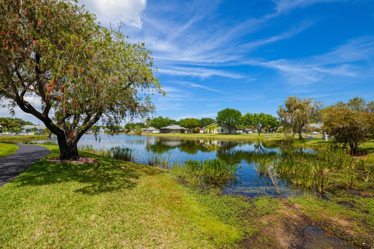 3914 NW Cinnamon Tree Circle, Jensen Beach, FL 34957 Photo