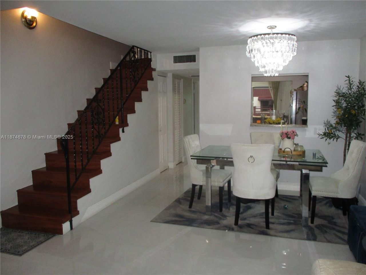 2831 Pierce St, Unit 205, Hollywood, FL 33020 Photo