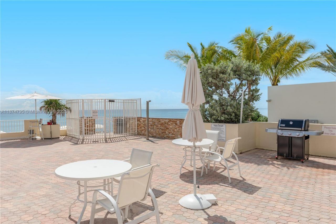 3180 S Ocean Dr, Unit 1517, Hallandale Beach, FL 33009 Photo