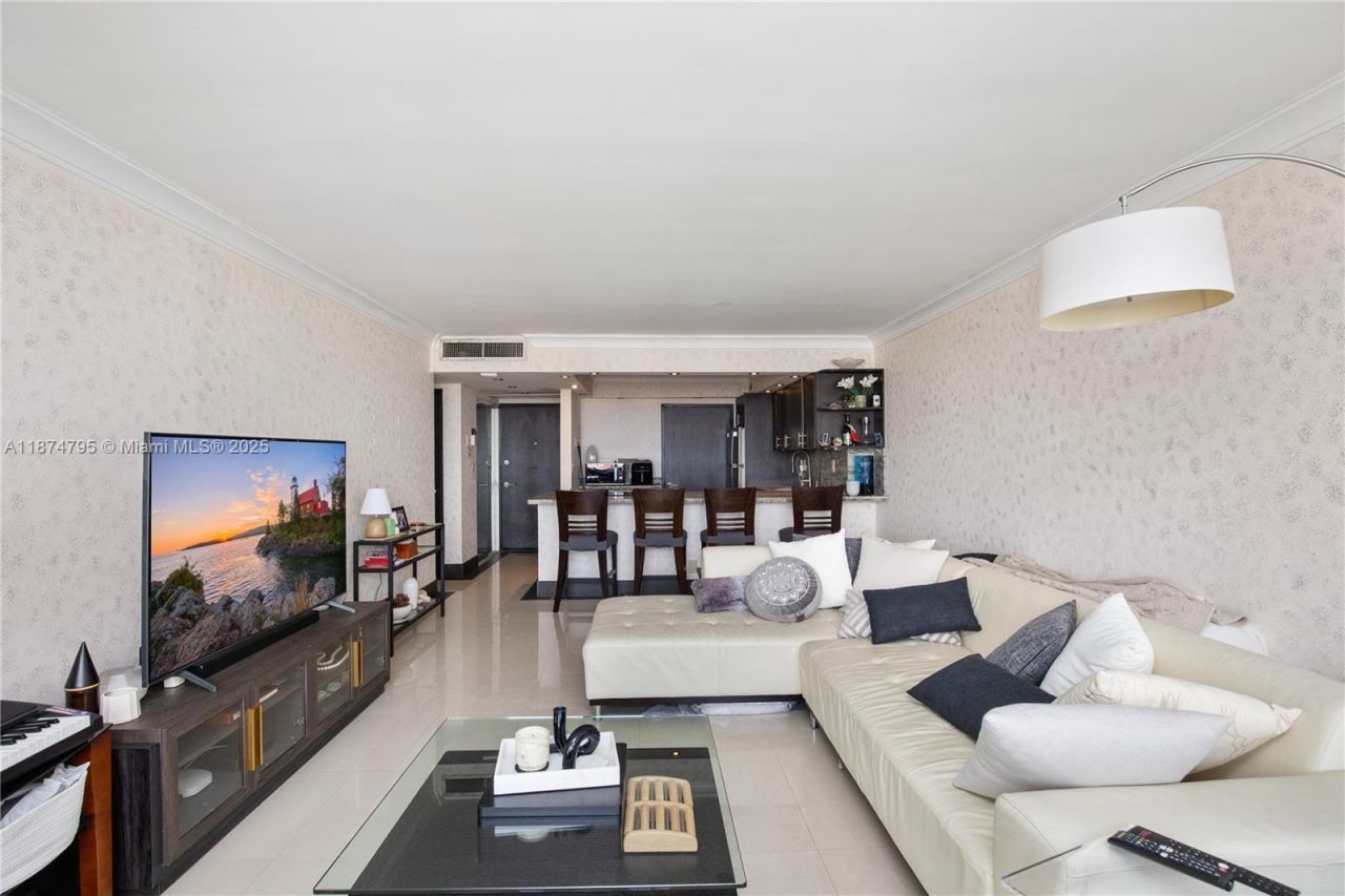 3180 S Ocean Dr, Unit 1517, Hallandale Beach, FL 33009 Photo