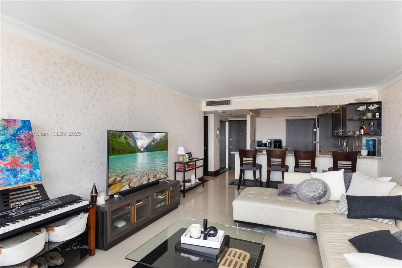 3180 S Ocean Dr, Unit 1517, Hallandale Beach, FL 33009 Photo