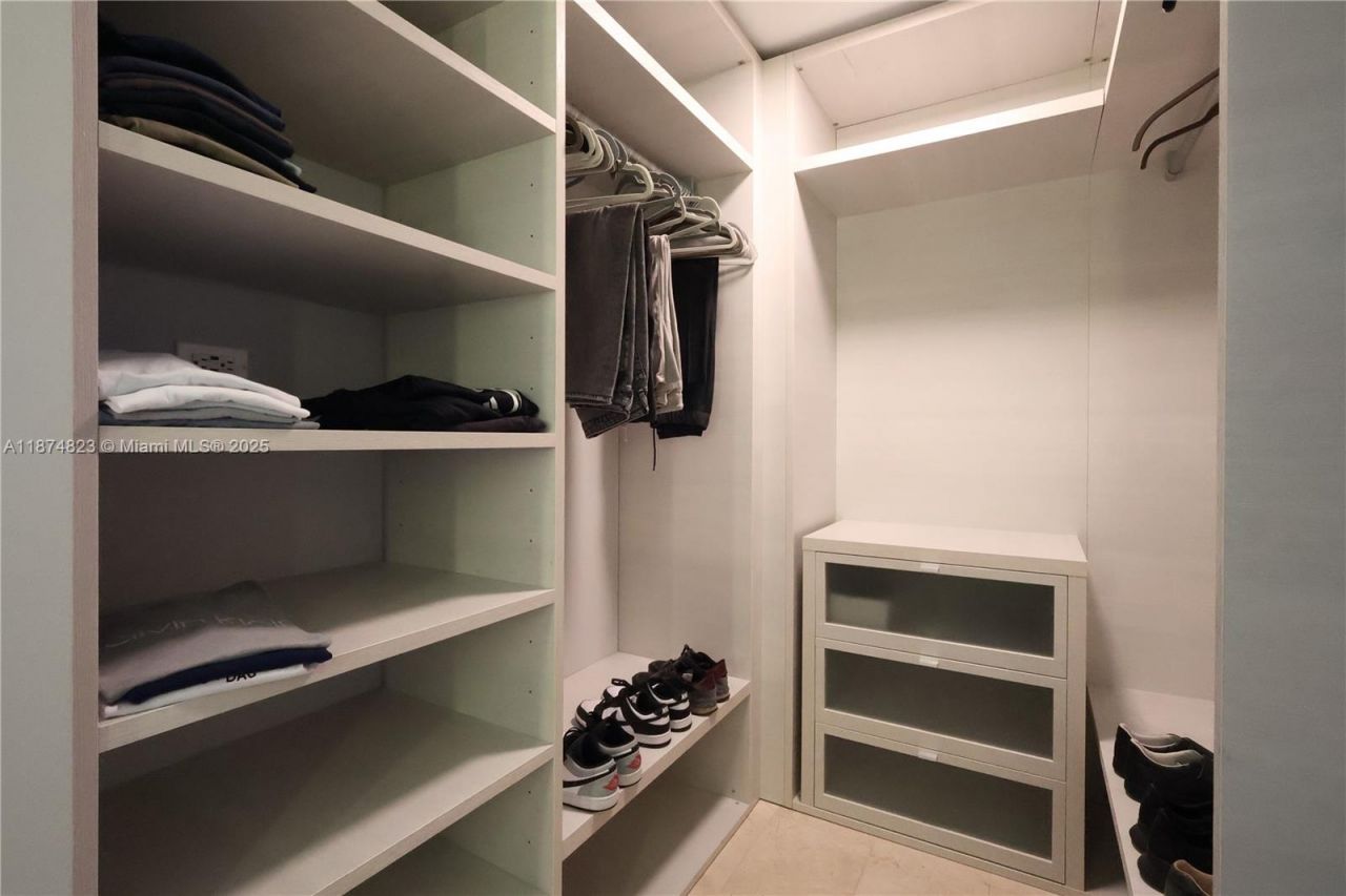 68 SE 6th St, Unit 3607, Miami, FL 33131 Photo