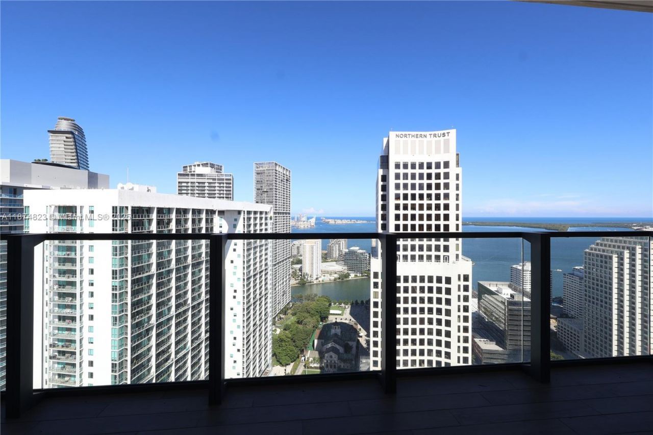 68 SE 6th St, Unit 3607, Miami, FL 33131 Photo