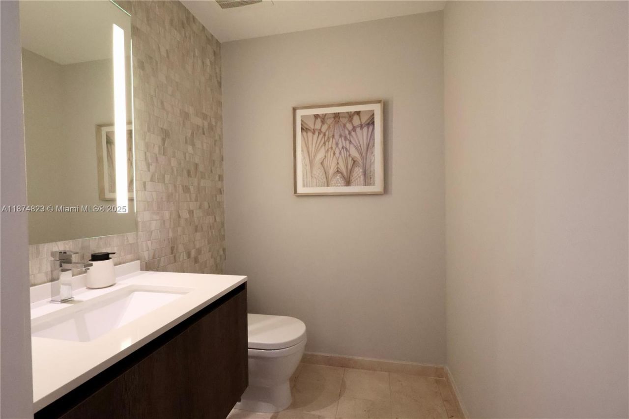 68 SE 6th St, Unit 3607, Miami, FL 33131 Photo