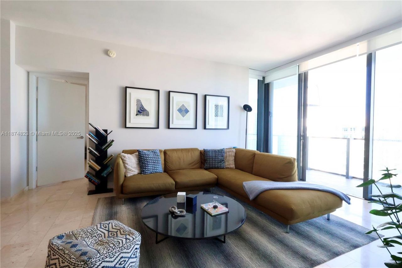 68 SE 6th St, Unit 3607, Miami, FL 33131 Photo