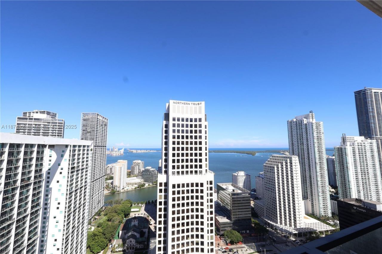 68 SE 6th St, Unit 3607, Miami, FL 33131 Photo